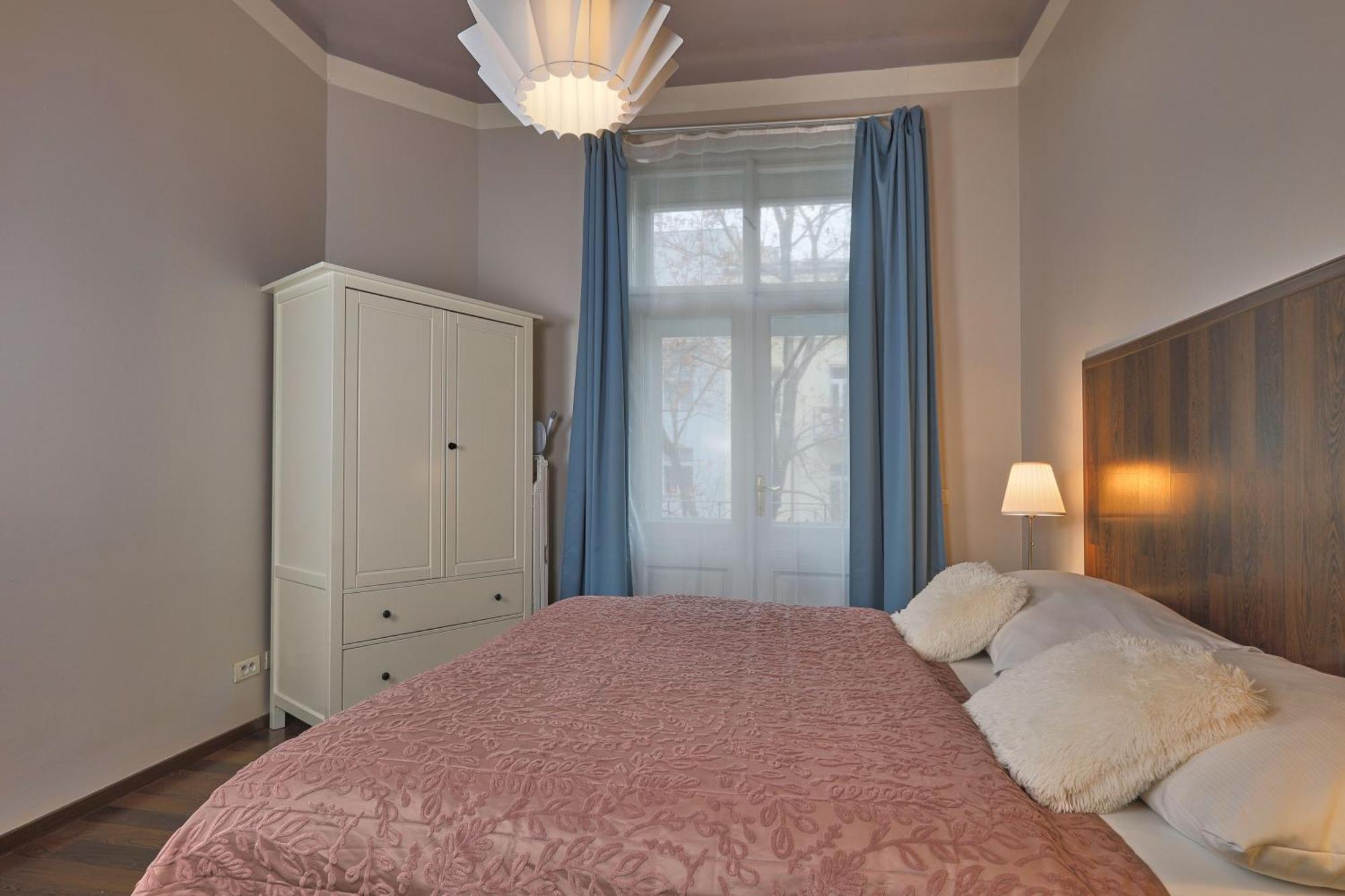 Janackovo - Riverside Hotel apartamentowy Praga