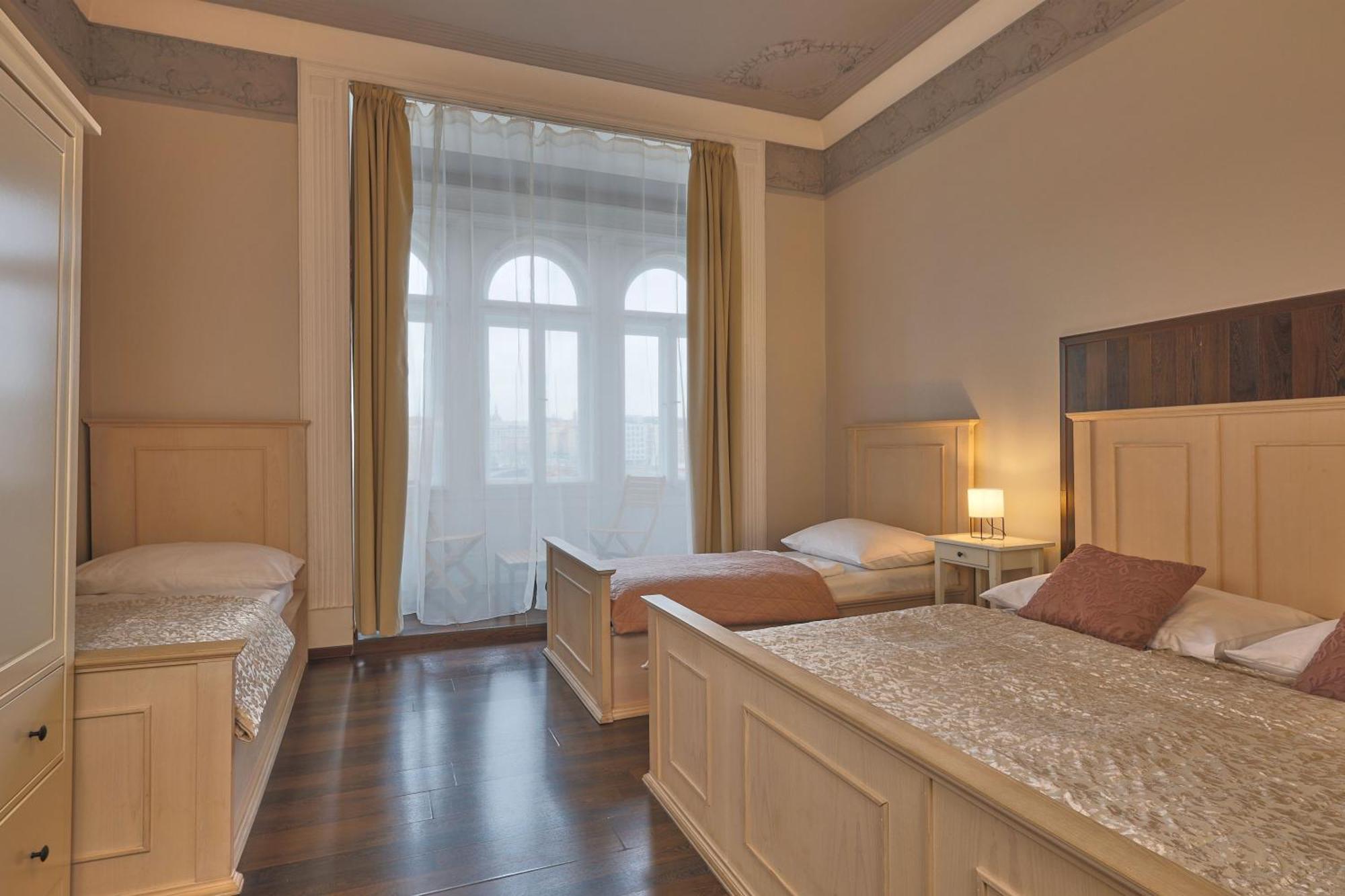 Hotel apartamentowy Janackovo - Riverside 4*